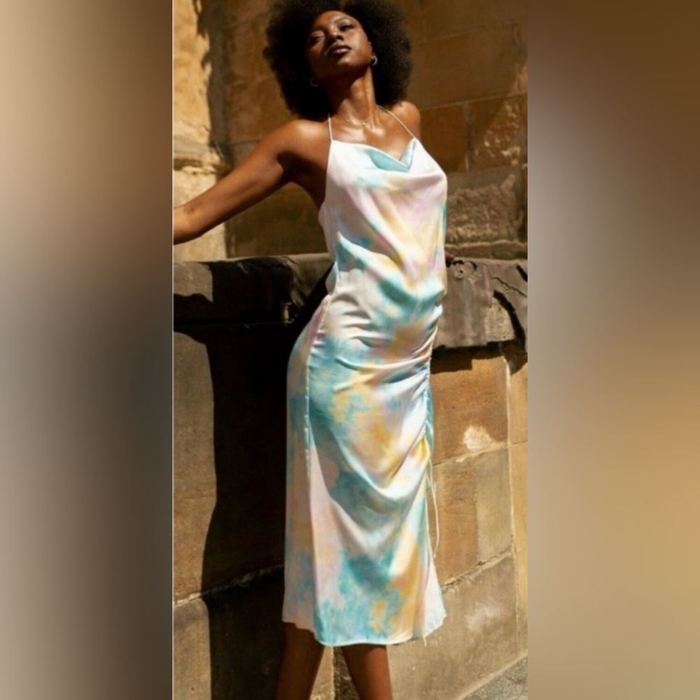 Zara dress - Picture 2 of 3